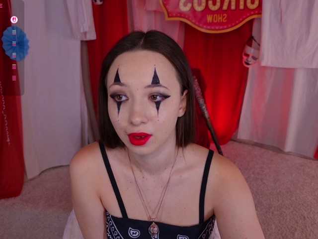 Trixiie live cam on BongaCams