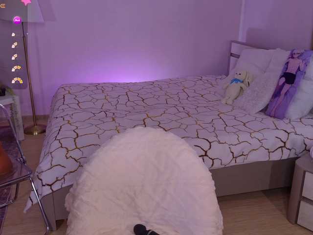 Trixiie live cam on BongaCams