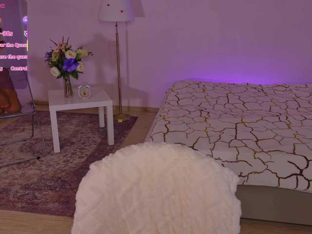 Trixiie live cam