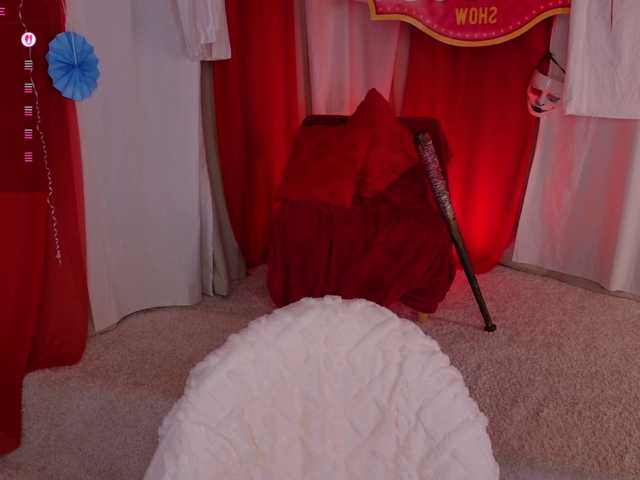 Trixiie live cam