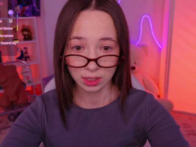 Trixiie live cam on BongaCams