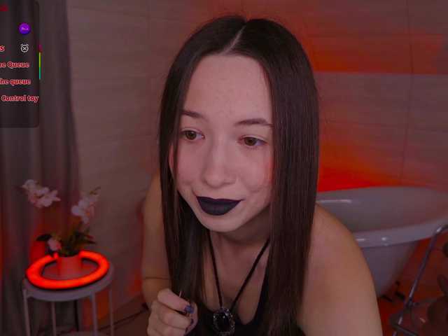 Trixiie live cam on BongaCams