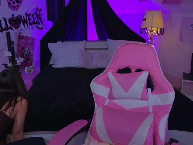 Trixiie live cam on BongaCams