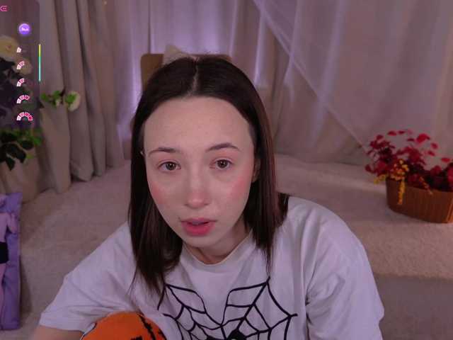 Trixiie live cam on BongaCams
