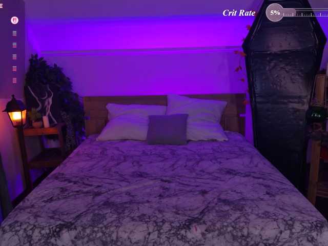 Trixiie live cam on BongaCams