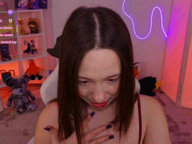 Trixiie live cam on BongaCams