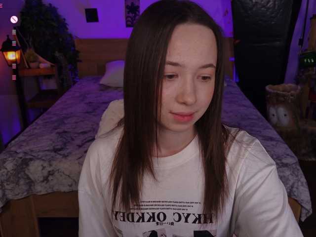 Trixiie live cam preview