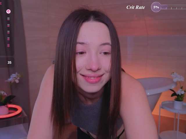 Trixiie live webcam show