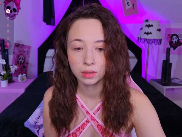 Trixiie live cam on BongaCams