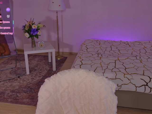 Trixiie live cam