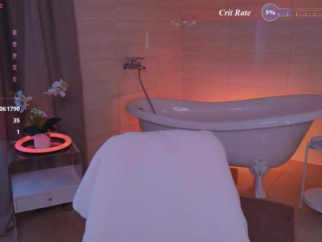 Trixiie live webcam show