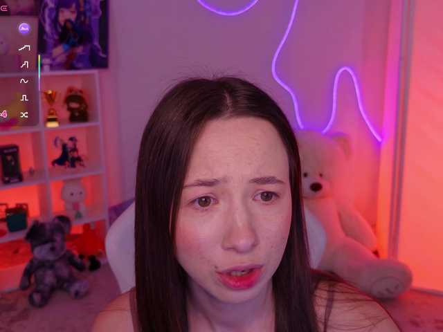 Trixiie live cam on BongaCams