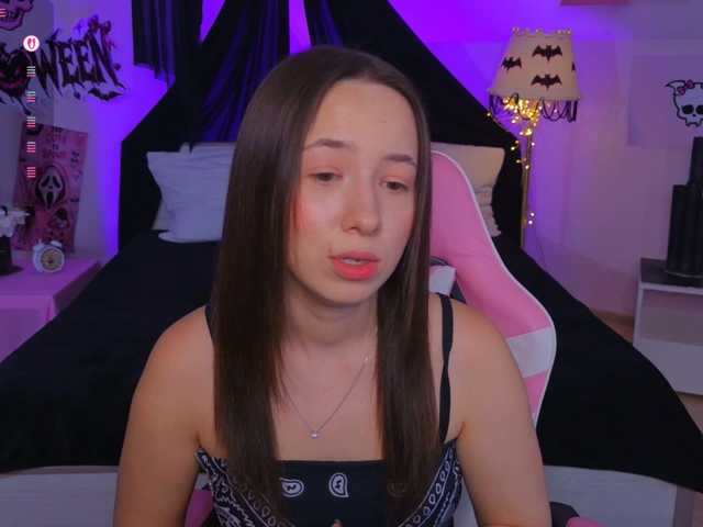 Trixiie live cam on BongaCams