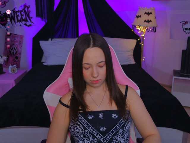 Trixiie live cam on BongaCams