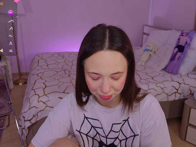 Trixiie live cam on BongaCams