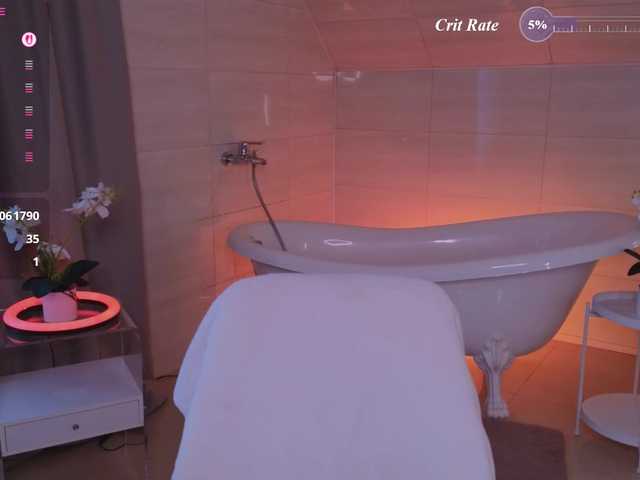 Trixiie live webcam show