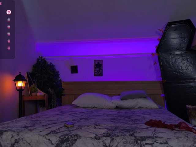 Trixiie live cam on BongaCams