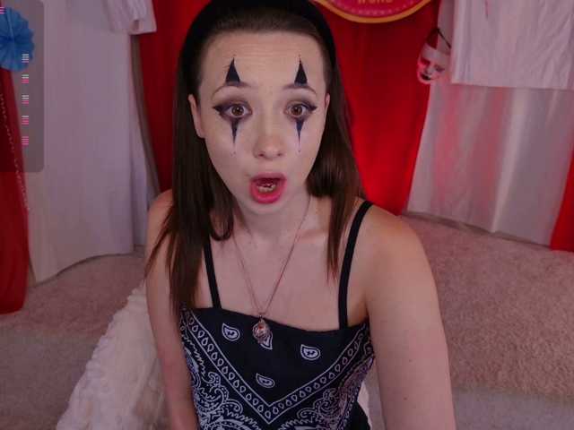 Trixiie live cam
