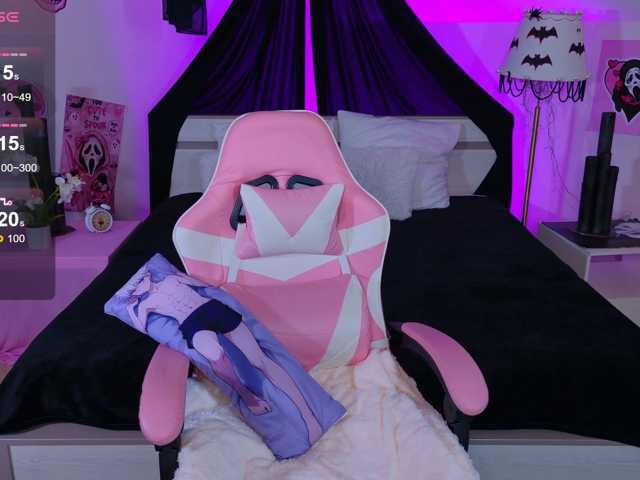Trixiie live cam on BongaCams