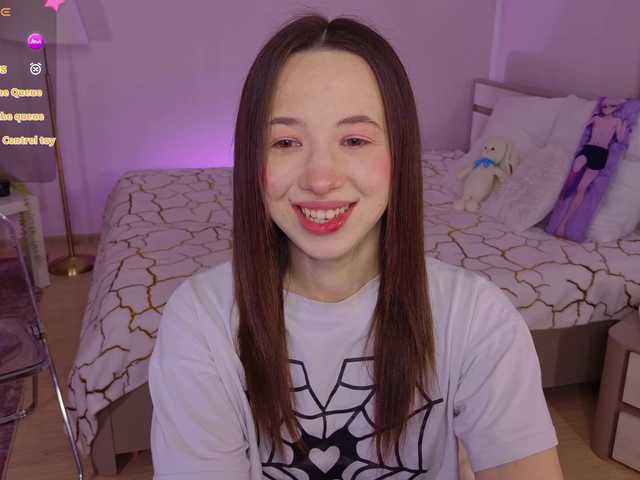 Trixiie live cam on BongaCams