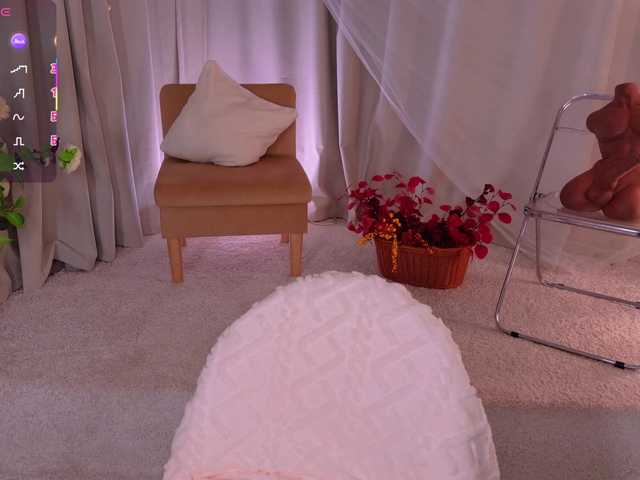 Trixiie live cam on BongaCams