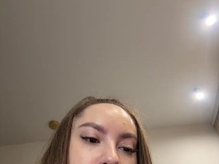 -Valeria- Porn Show