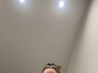 -Valeria- Porn Show