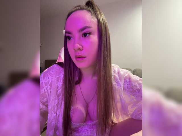 -LiaDark-, en directo ahora en BongaCams