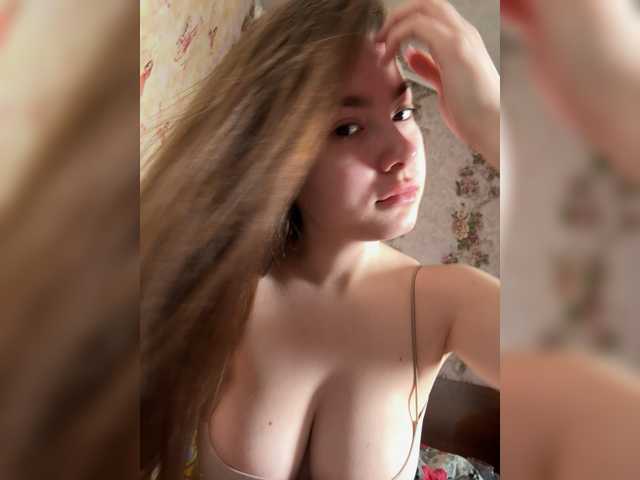 -Valeria-
