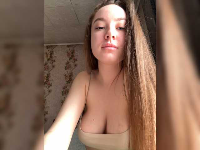 -Valeria-