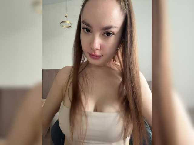 -Valeria-