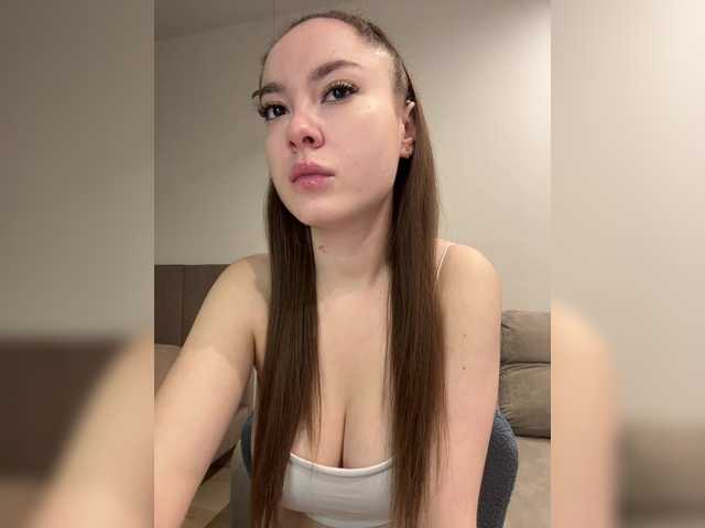 -Valeria-