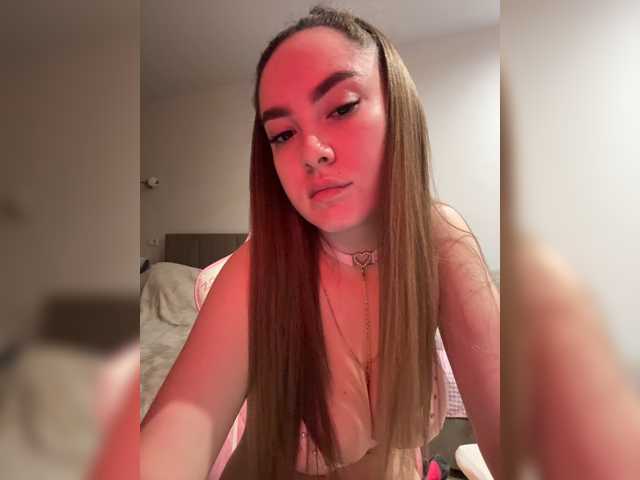 -Valeria-