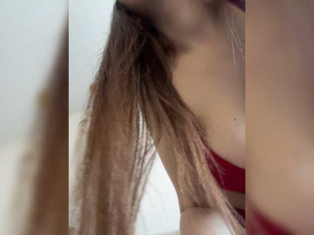 -Valeria-