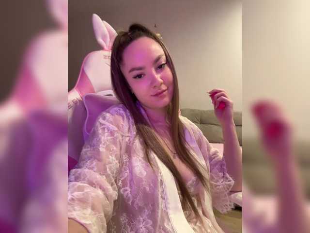 -LiaDark-, en vivo ahora en BongaCams
