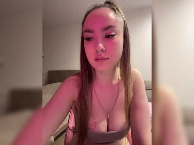 -LiaDark-, en vivo ahora en BongaCams