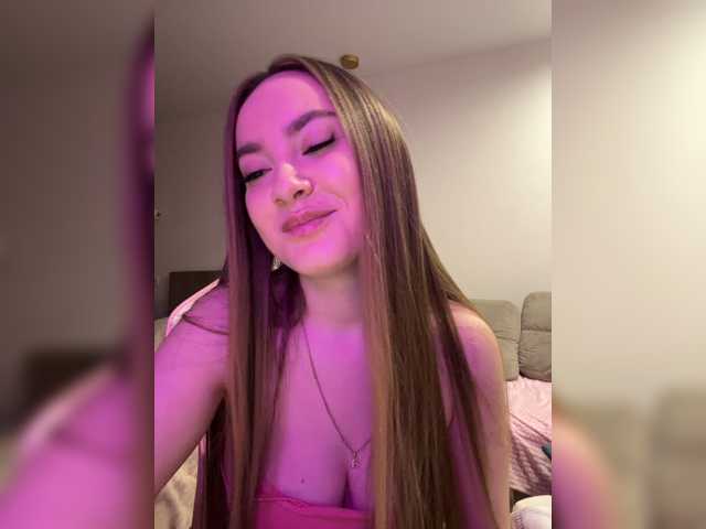 -Valeria-