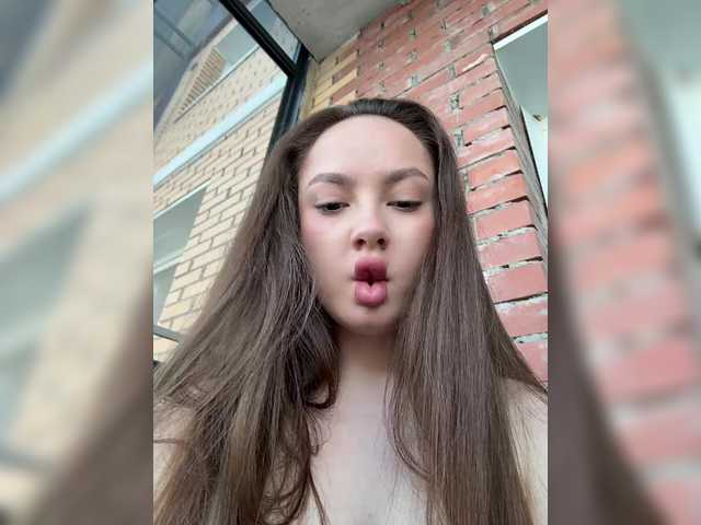 -LiaDark-