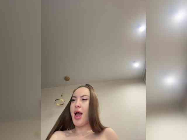-Valeria-