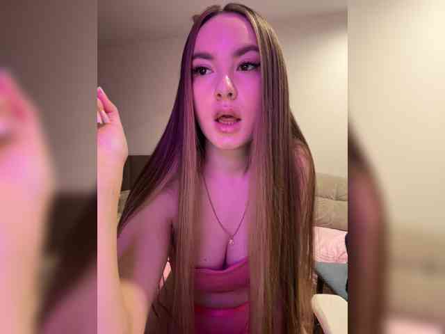 -Valeria-