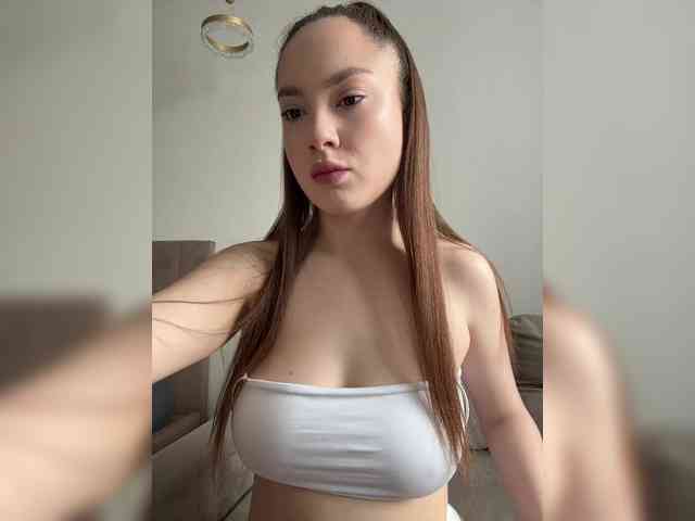 -Valeria-