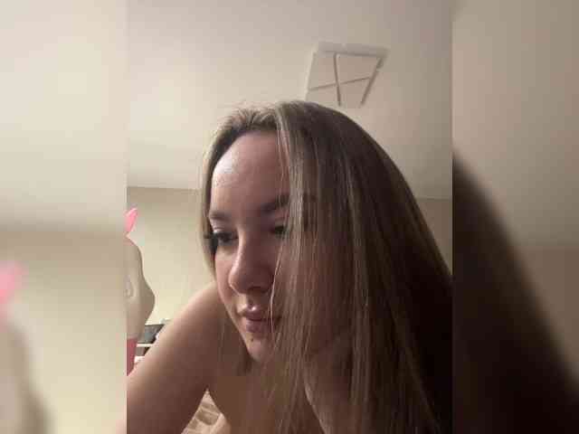-Valeria-