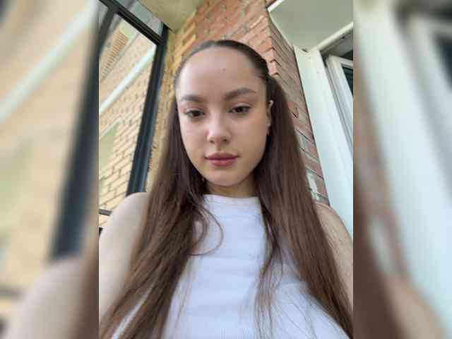-Valeria-