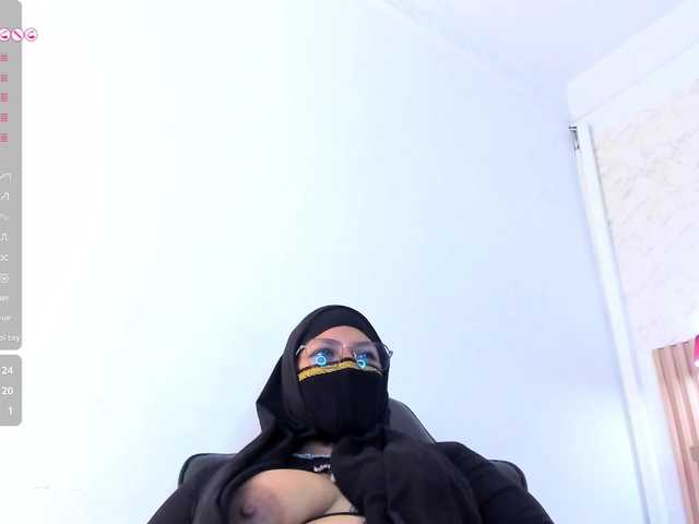 zully-arabb live cam on BongaCams