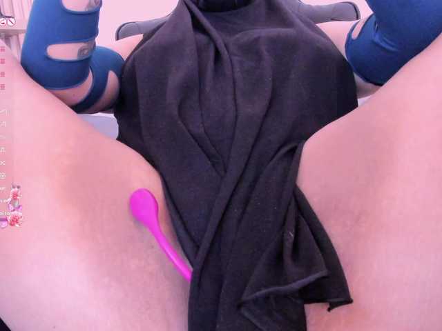 zully-arabb live cam preview