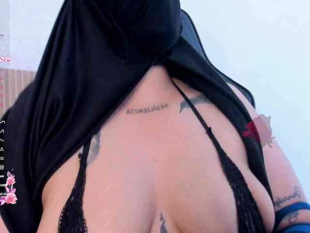 zully-arabb webcam