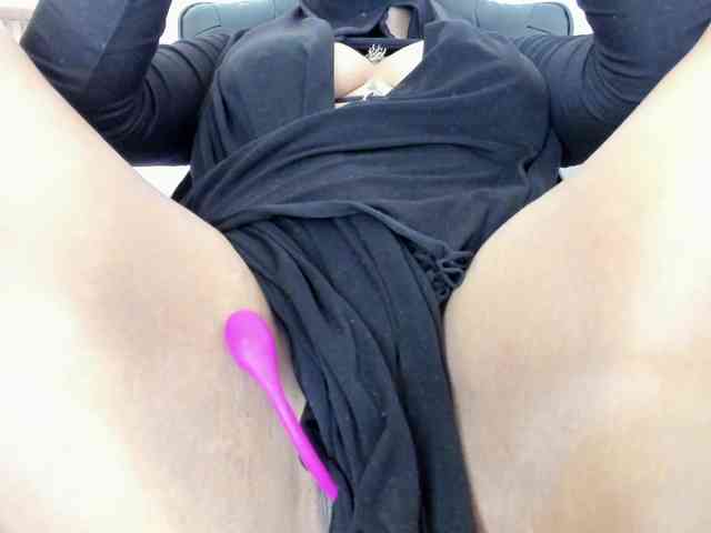 zully-arabb webcam