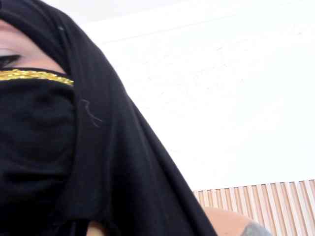 zully-arabb webcam