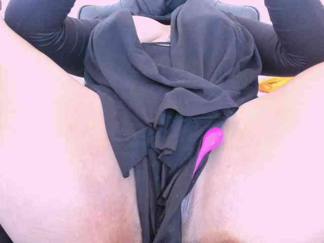 zully-arabb webcam