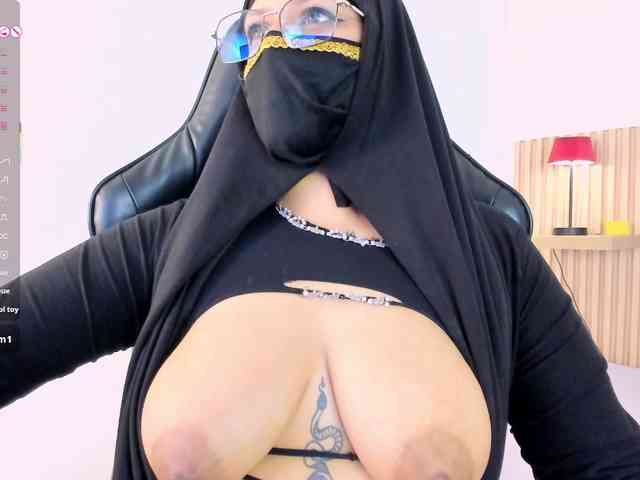 zully-arabb webcam